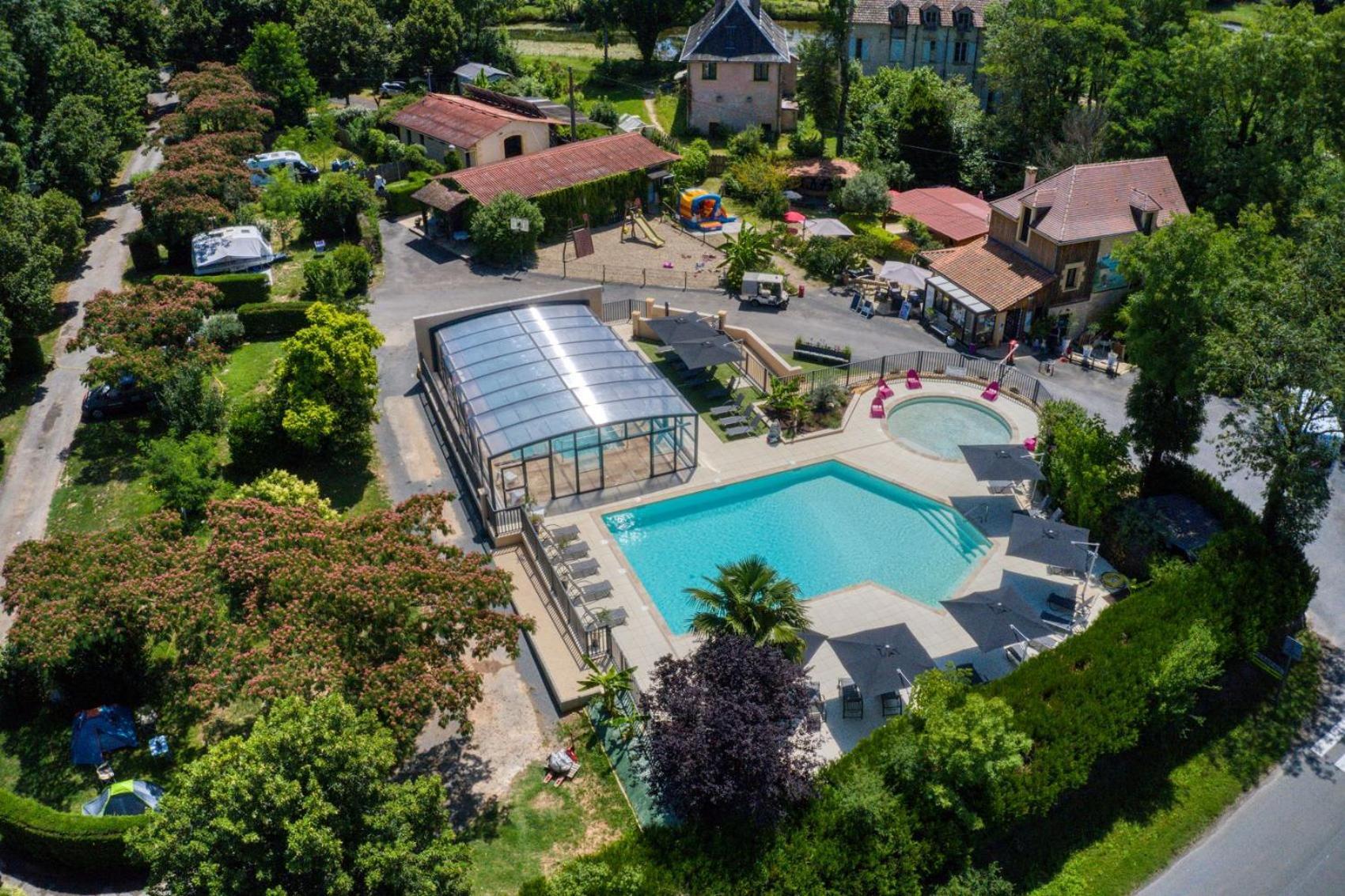 Le Moulin Du Bleufond Hotel Montignac-Lascaux Exterior photo